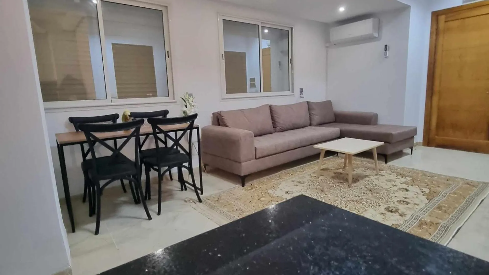 Spacious Apartment Ennasr 2 Ariana